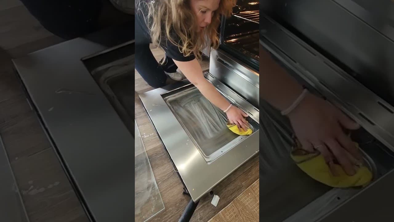 How to Clean your Oven Door Glass!