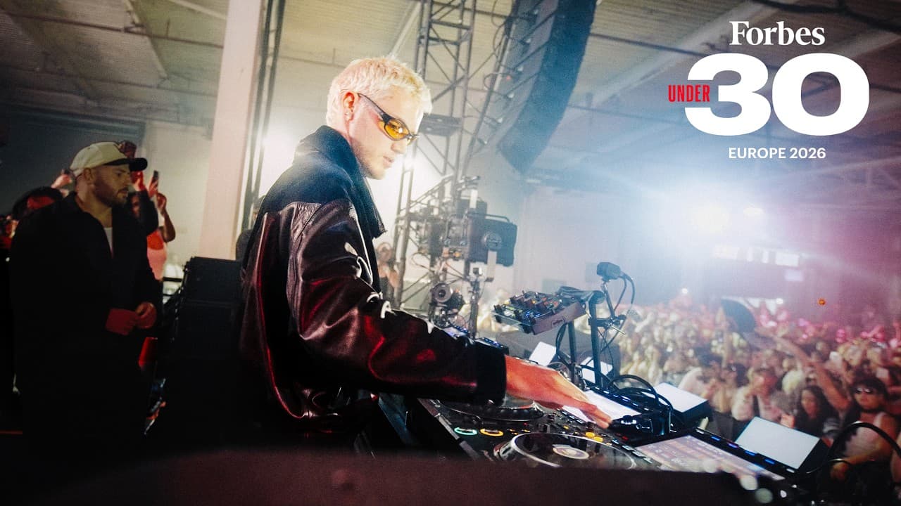 Backstage With Mau P