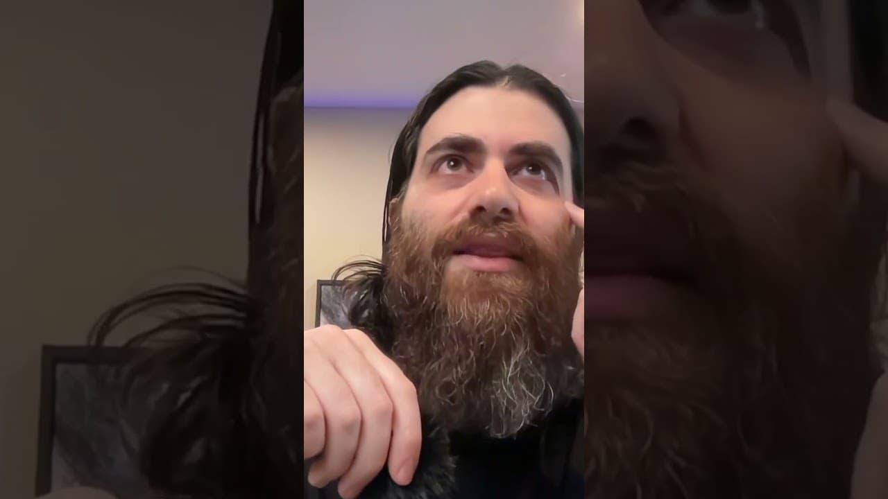 After two years of vibecoding, I’m back to writing by hand #coding #vibecoding #software #claude