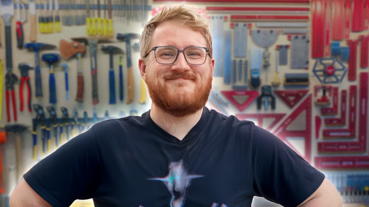 WE GOT A SHOP!
